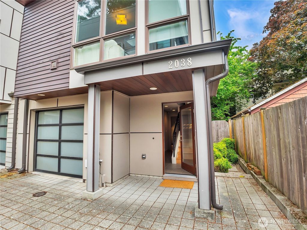 2038 NW 62nd Street, Seattle, WA 98107