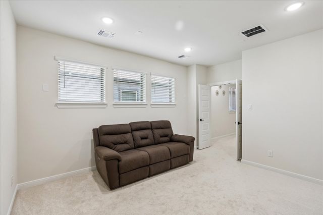1804 Wren Street, Northlake, TX 76226