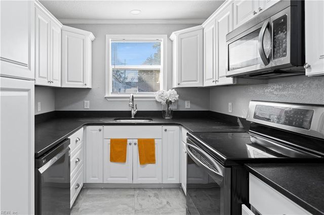 807 Wright AVE, Chesapeake, VA 23324