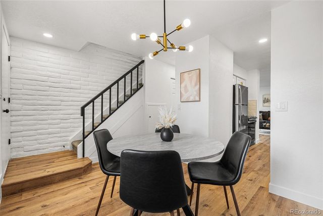 1060 S Parker Road 35, Denver, CO 80231