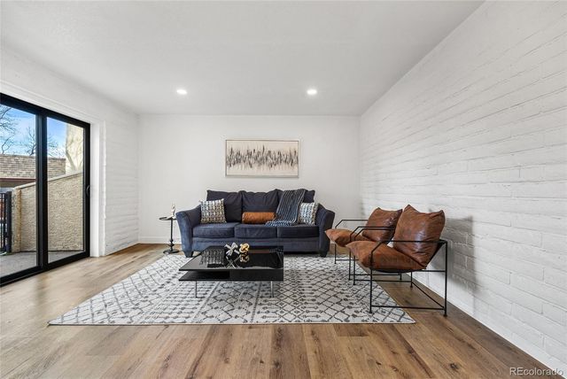 1060 S Parker Road 35, Denver, CO 80231