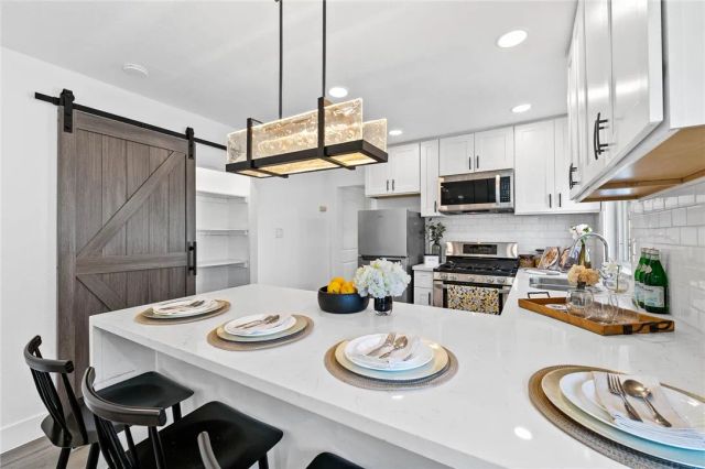 4365 Esmeralda Street, Los Angeles, CA 90032