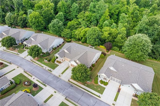 6188 Longleaf Drive, Hoschton, GA 30548