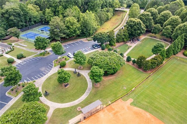 6188 Longleaf Drive, Hoschton, GA 30548