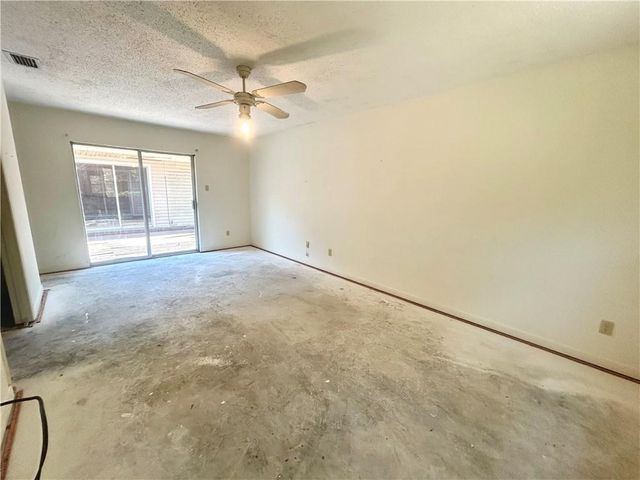 2816 Gaslight Lane E, Mobile, AL 36695
