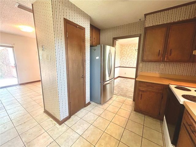 2816 Gaslight Lane E, Mobile, AL 36695