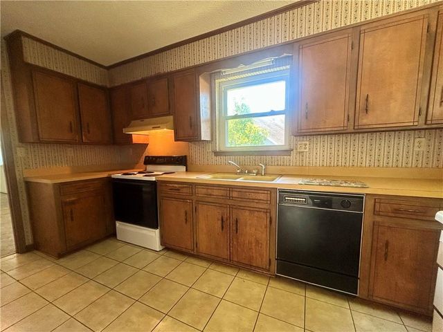 2816 Gaslight Lane E, Mobile, AL 36695