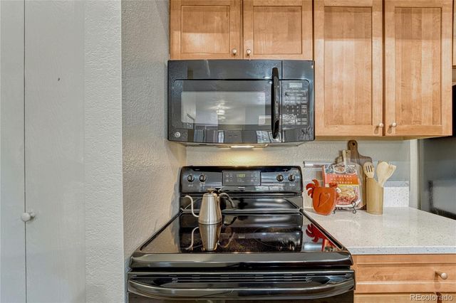 6001 S Yosemite Street B101, Greenwood Village, CO 80111
