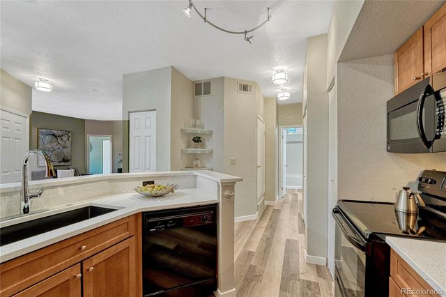 6001 S Yosemite Street B101, Greenwood Village, CO 80111