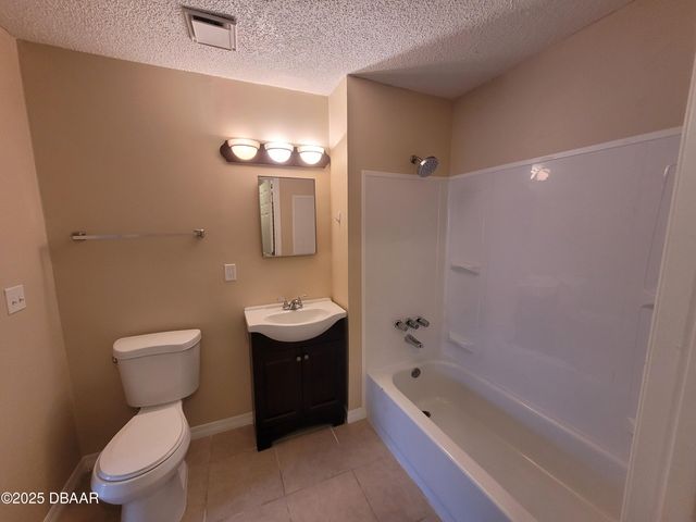 1600 Big Tree Rd Unit F1, Daytona Beach, FL 32119