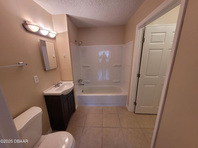1600 Big Tree Rd Unit F1, Daytona Beach, FL 32119