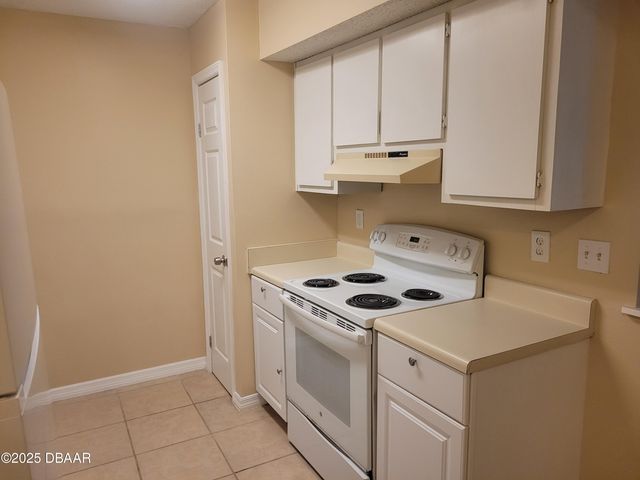 1600 Big Tree Rd Unit F1, Daytona Beach, FL 32119