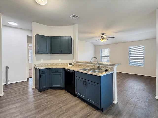 488 Fox Den Drive, Newcastle, OK 73065