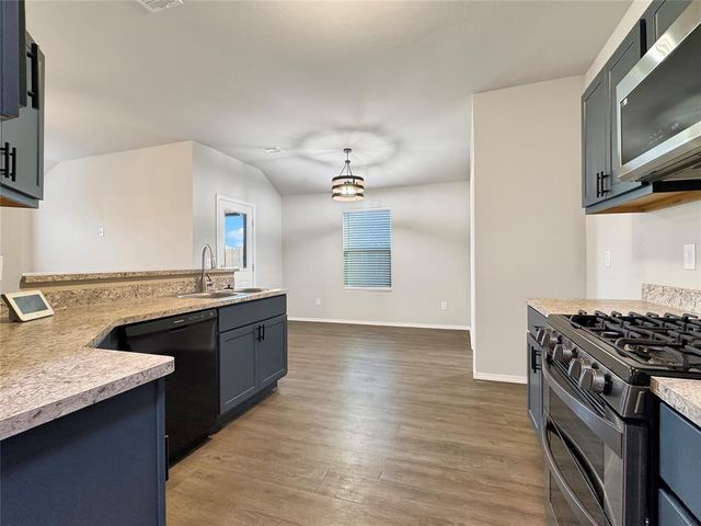 488 Fox Den Drive, Newcastle, OK 73065