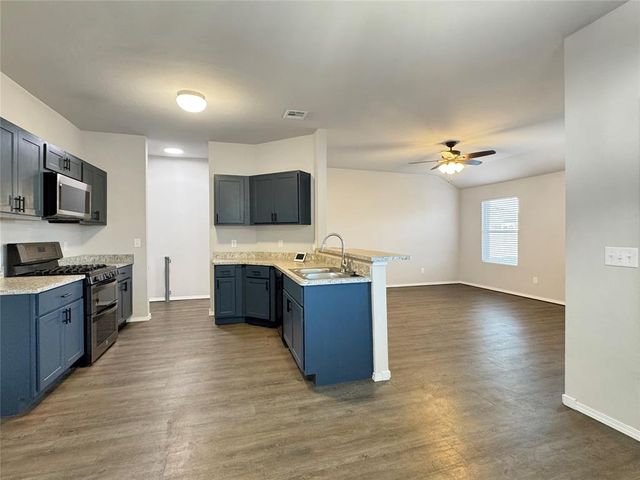 488 Fox Den Drive, Newcastle, OK 73065