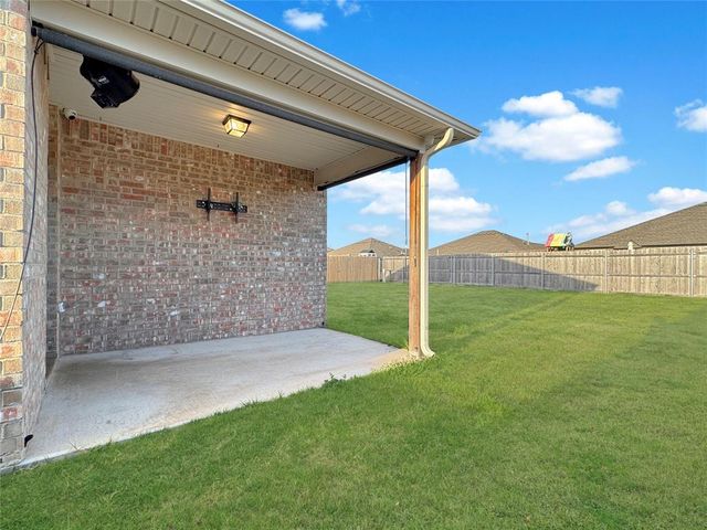 488 Fox Den Drive, Newcastle, OK 73065