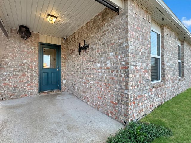 488 Fox Den Drive, Newcastle, OK 73065