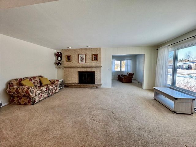 2706 Nimitz Street, Eau Claire, WI 54701