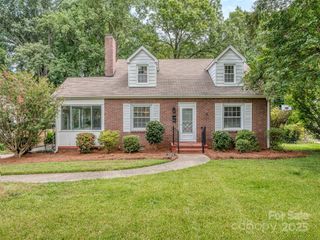 1321 Pinecrest Avenue, Charlotte, NC 28205