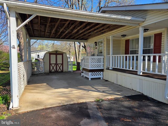 5 OAK CIR, Quakertown, PA 18951