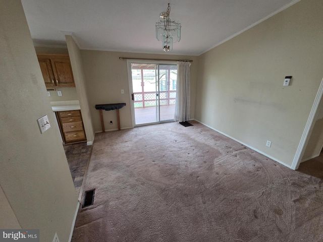 5 OAK CIR, Quakertown, PA 18951