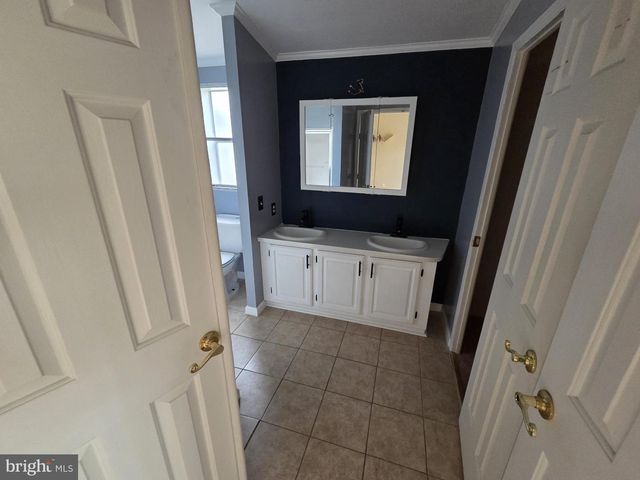 5 OAK CIR, Quakertown, PA 18951