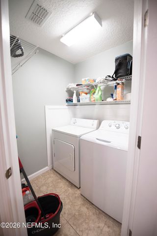 3221 ROUNDABOUT Drive, Middleburg, FL 32068