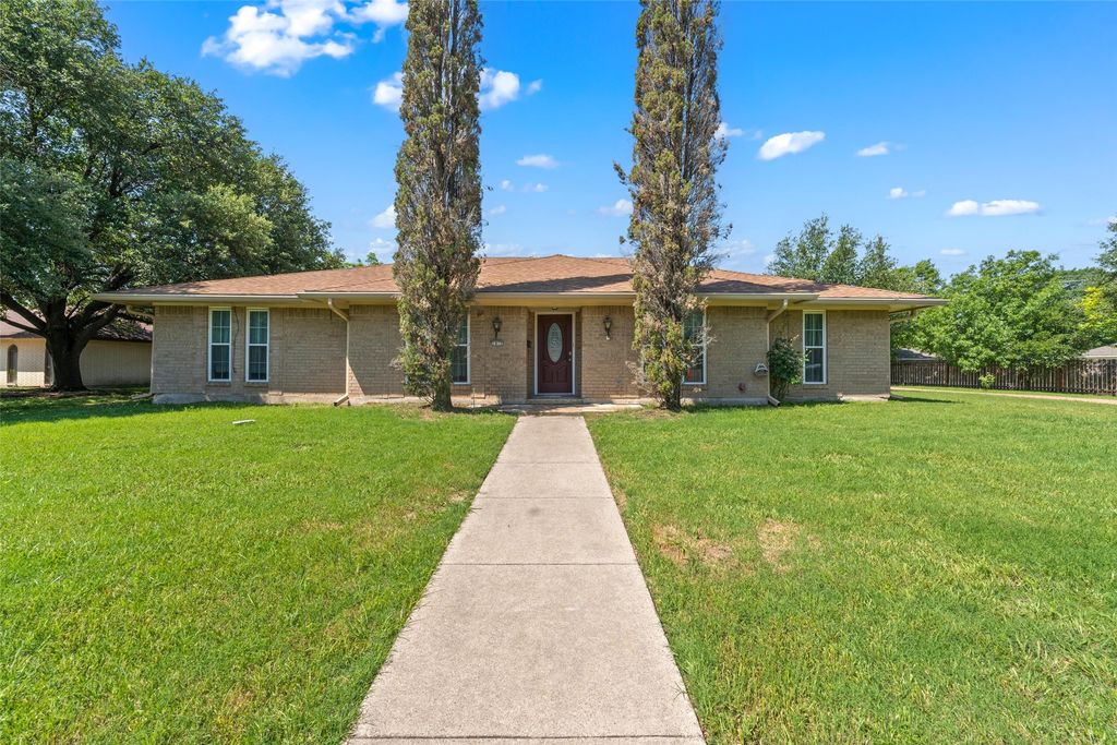 1812 Trinity Drive, Waco, TX 76710