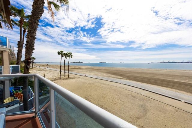 1500 E Ocean Boulevard 206, Long Beach, CA 90802