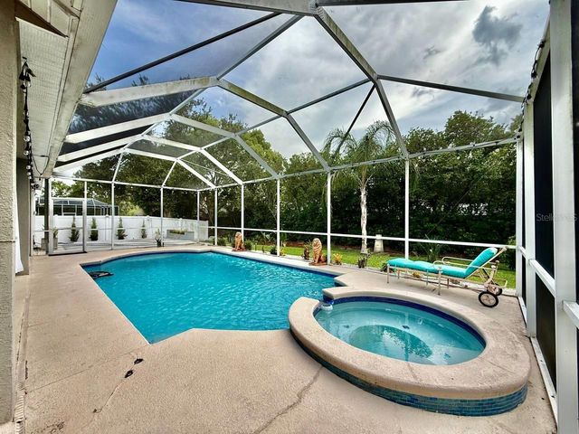 4301 RIVER CLOSE BOULEVARD, Valrico, FL 33596