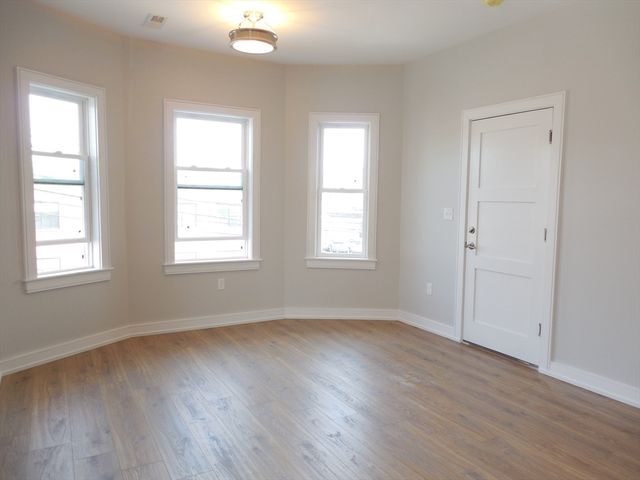 88 School Street B, Watertown, MA 02472