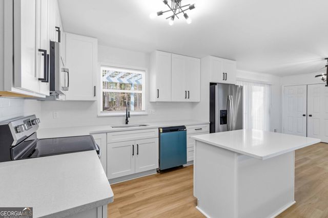 2275 Country Club Lane SW, Atlanta, GA 30311