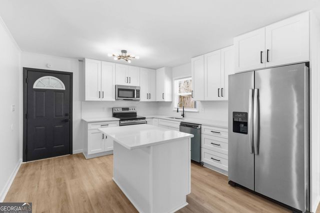 2275 Country Club Lane SW, Atlanta, GA 30311