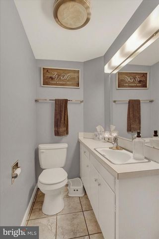 102 N QUEEN ST, Littlestown, PA 17340