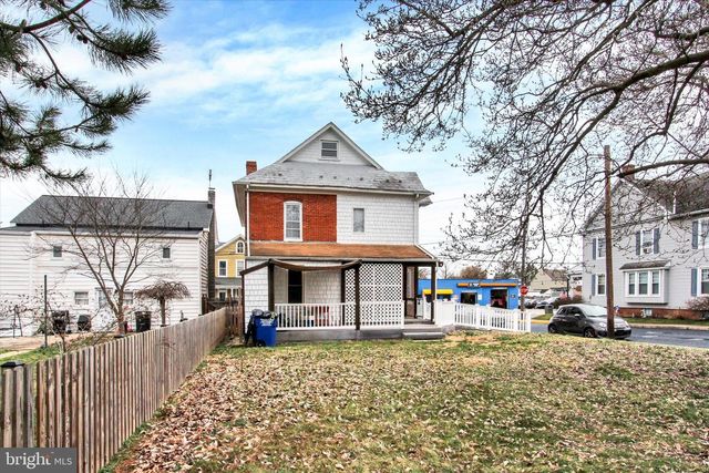 102 N QUEEN ST, Littlestown, PA 17340