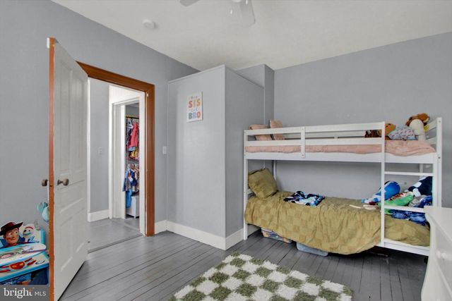 102 N QUEEN ST, Littlestown, PA 17340