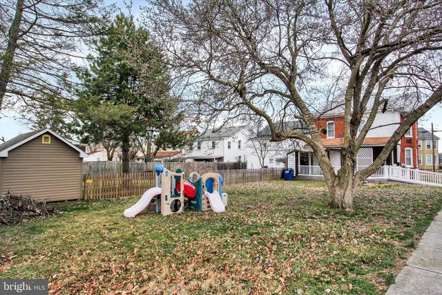 102 N QUEEN ST, Littlestown, PA 17340