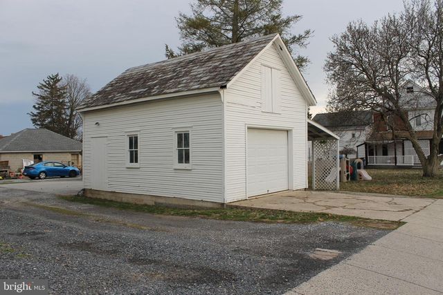 102 N QUEEN ST, Littlestown, PA 17340