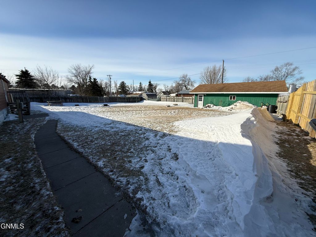 319 3rd Avenue S, Cleveland, ND 58424 photo 16