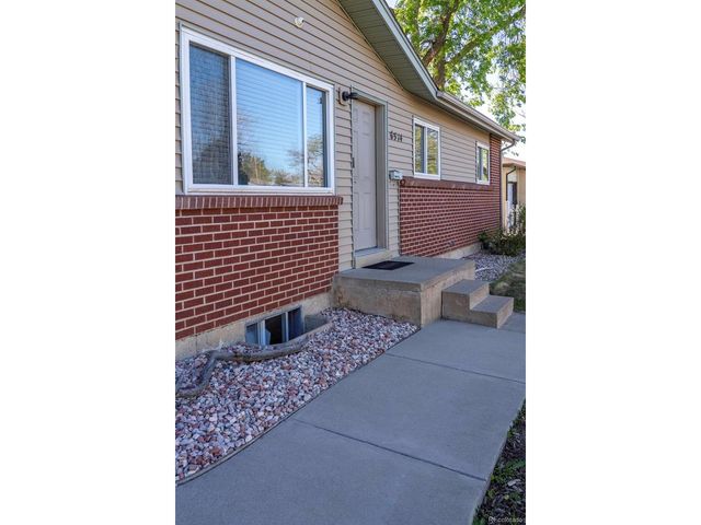 6514 Kline St, Arvada, CO 80004