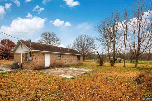 828 Cotaco Florette Road, Somerville, AL 35670