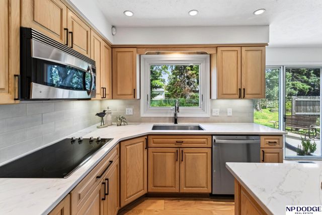 3629 S 114th Avenue, Omaha, NE 68144