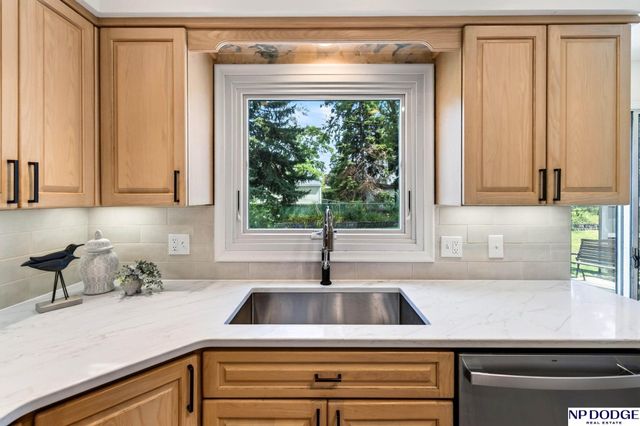 3629 S 114th Avenue, Omaha, NE 68144