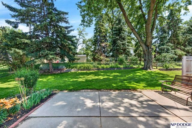 3629 S 114th Avenue, Omaha, NE 68144