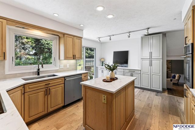 3629 S 114th Avenue, Omaha, NE 68144