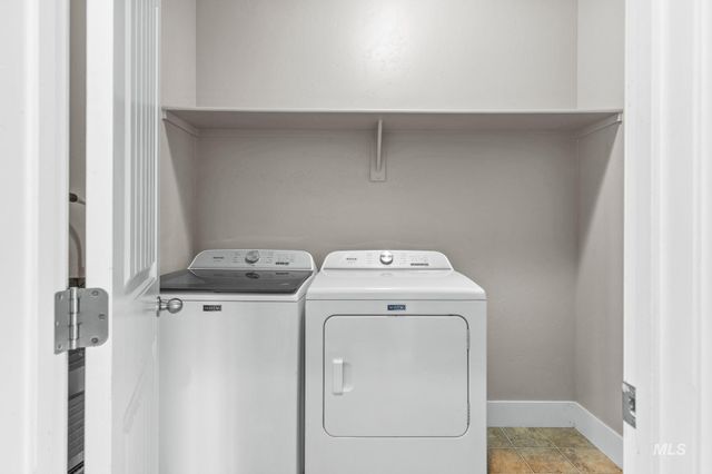937 Silver Springs St, Middleton, ID 83644