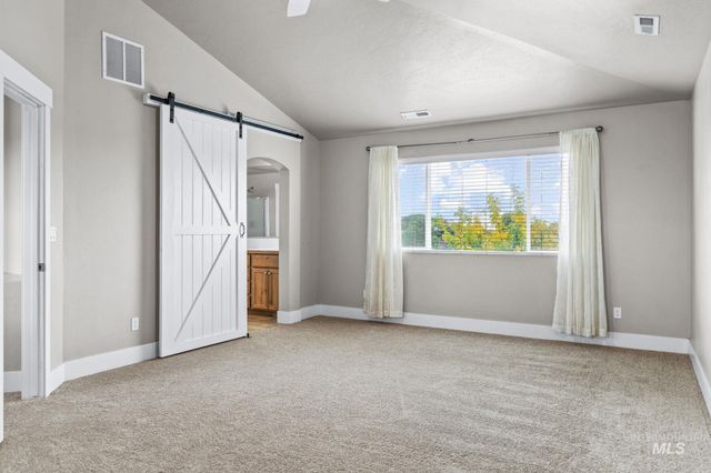 937 Silver Springs St, Middleton, ID 83644