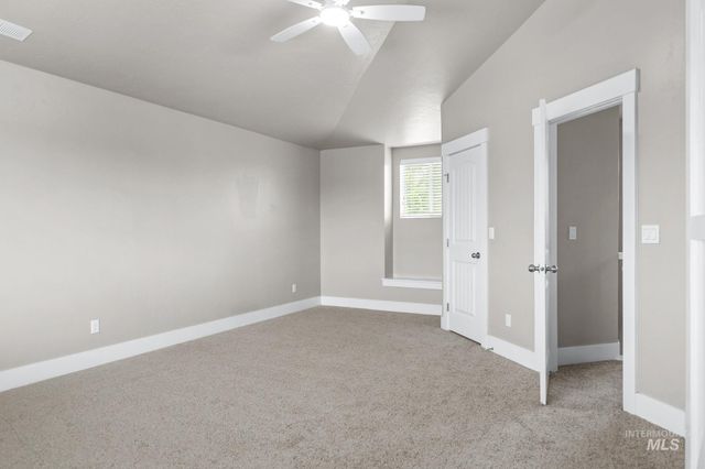 937 Silver Springs St, Middleton, ID 83644