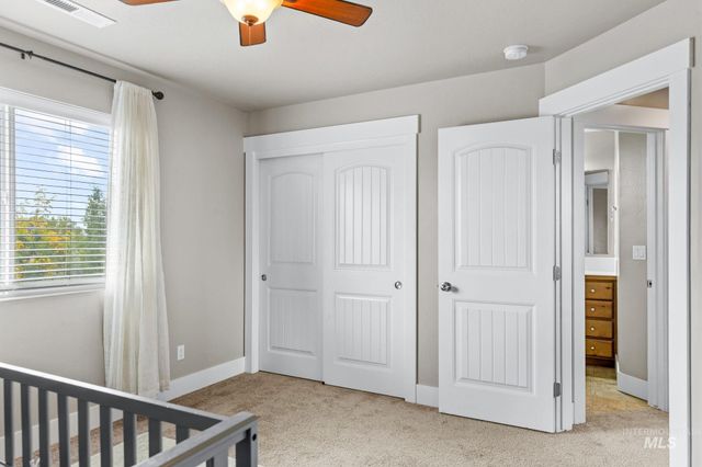 937 Silver Springs St, Middleton, ID 83644