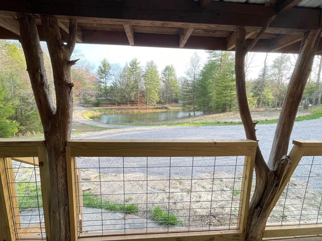 70 Gum Branch Rd, Jamestown, TN 38556